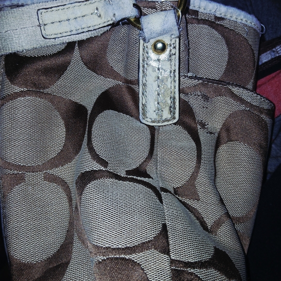 Coach Signature Beige and White Women's Crossbody Bag - Picture 5 of 7
